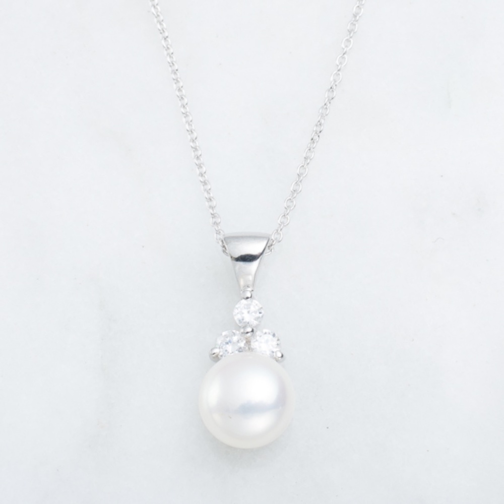 Wedding Jewelry - Pearl 3 cluster CZ necklace - Lot # 048